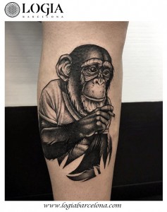 tatuaje-brazo-chimpance-barcelona-uri-torras                 